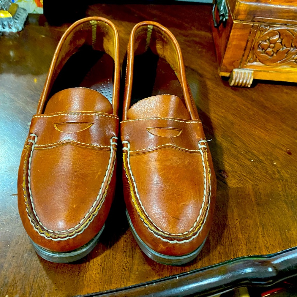 8 1/2 med not an wide loafer